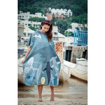 T15  sharks cloak towel (free size)*105cm x 85cm*